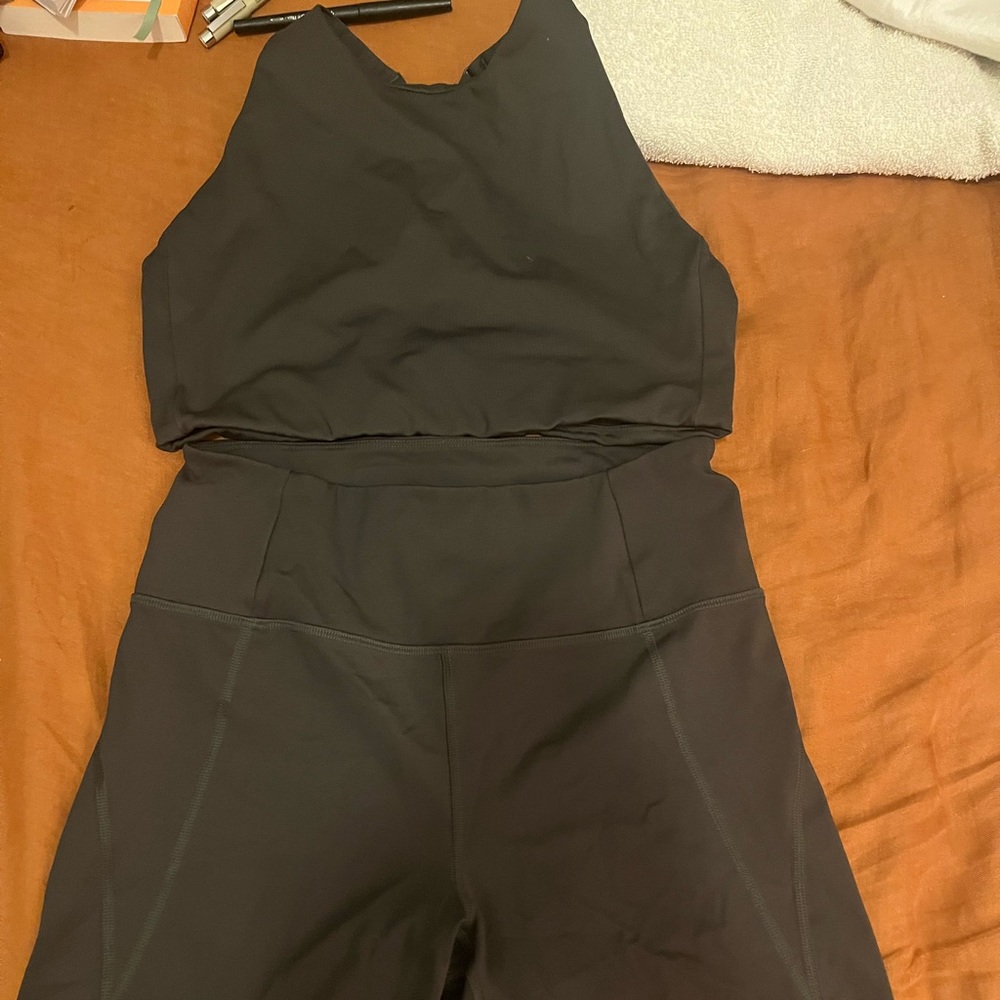 Girlfriend Collective Grey Biker Short and Bra Set